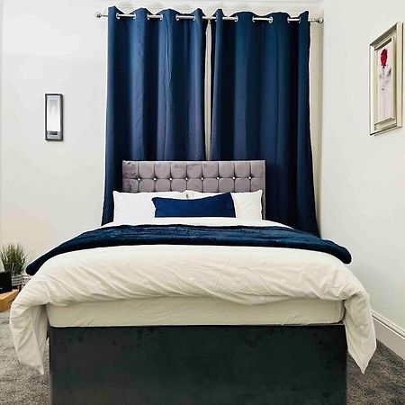Bespoke 2 Bedroom Apt Derby City Екстериор снимка